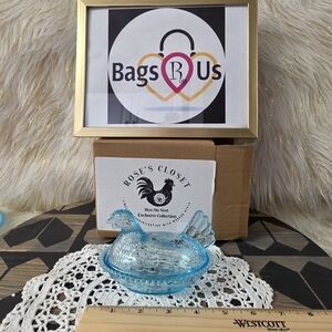 ROSE'S CLOSET HEN ON THE NEST EXCLUSIVE COLLECTION BLUE GLASS NIB SOLD OUT HTF